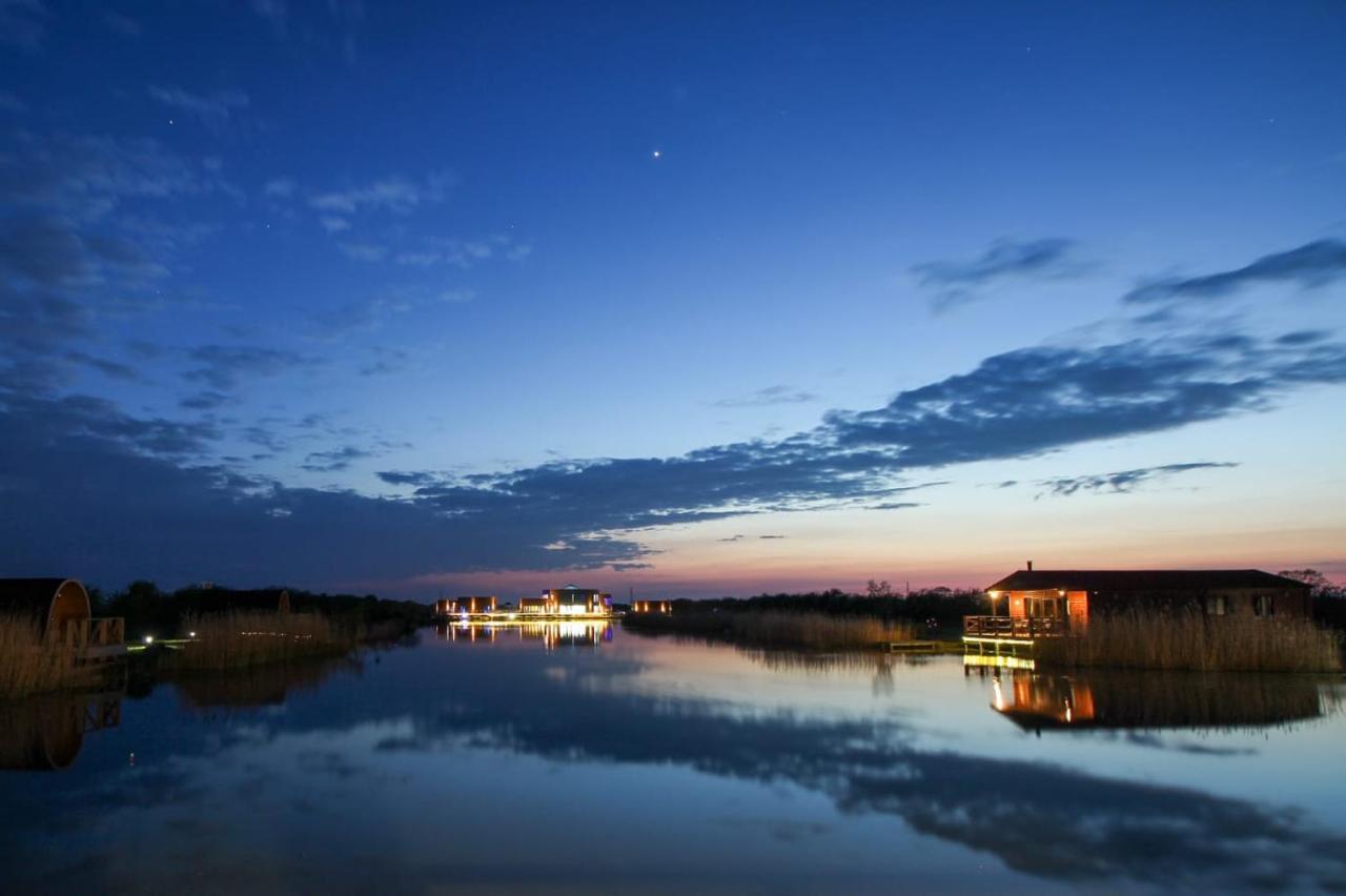 Lakeside Fishing Lodges Boston Exterior photo